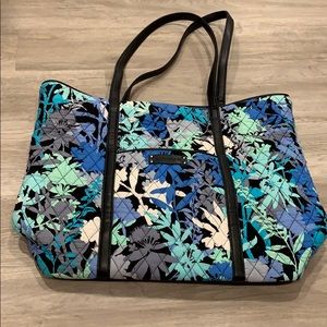 Vera Bradley tote